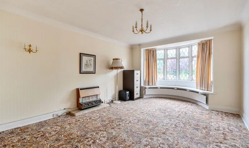 Ewell Downs Road, Epsom, KT17, photo 8