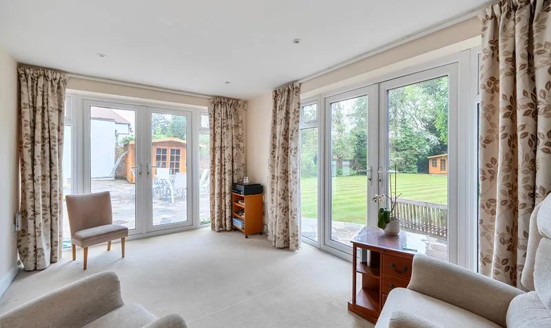 Ewell Downs Road, Epsom, KT17, photo 7