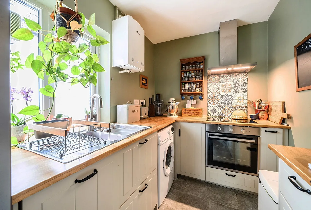 Andover Street, Gloucestershire, Tivoli, GL50 2EL, photo 5