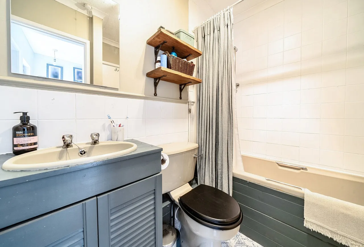Andover Street, Gloucestershire, Tivoli, GL50 2EL, photo 8