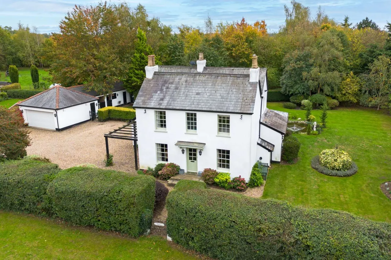 4 bed house for sale, East End Green, Hertford, SG14