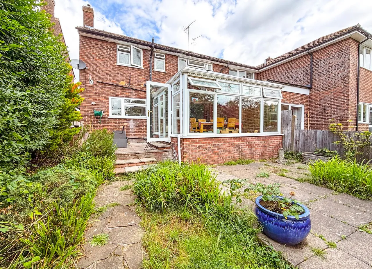 Valley Walk, Croxley Green, WD3, photo 2