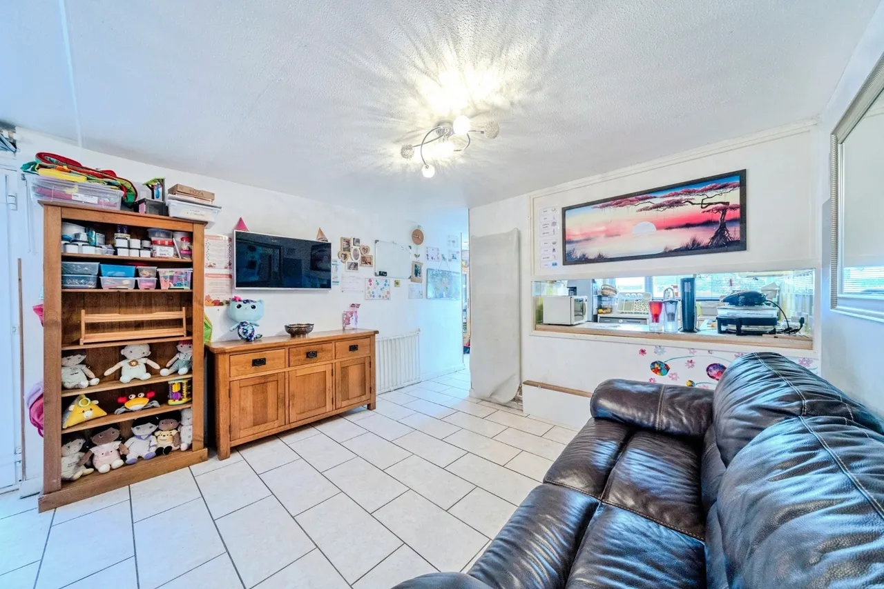 Sheelin Grove, Bletchley, MK2, photo 4