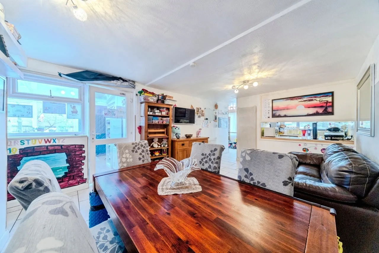 Sheelin Grove, Bletchley, MK2, photo 6
