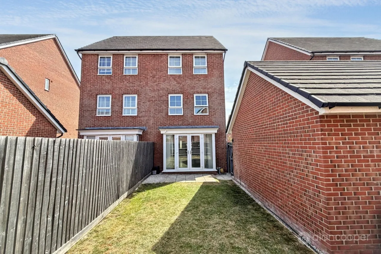 Topiary Road, St James Gate, CV10, photo 20