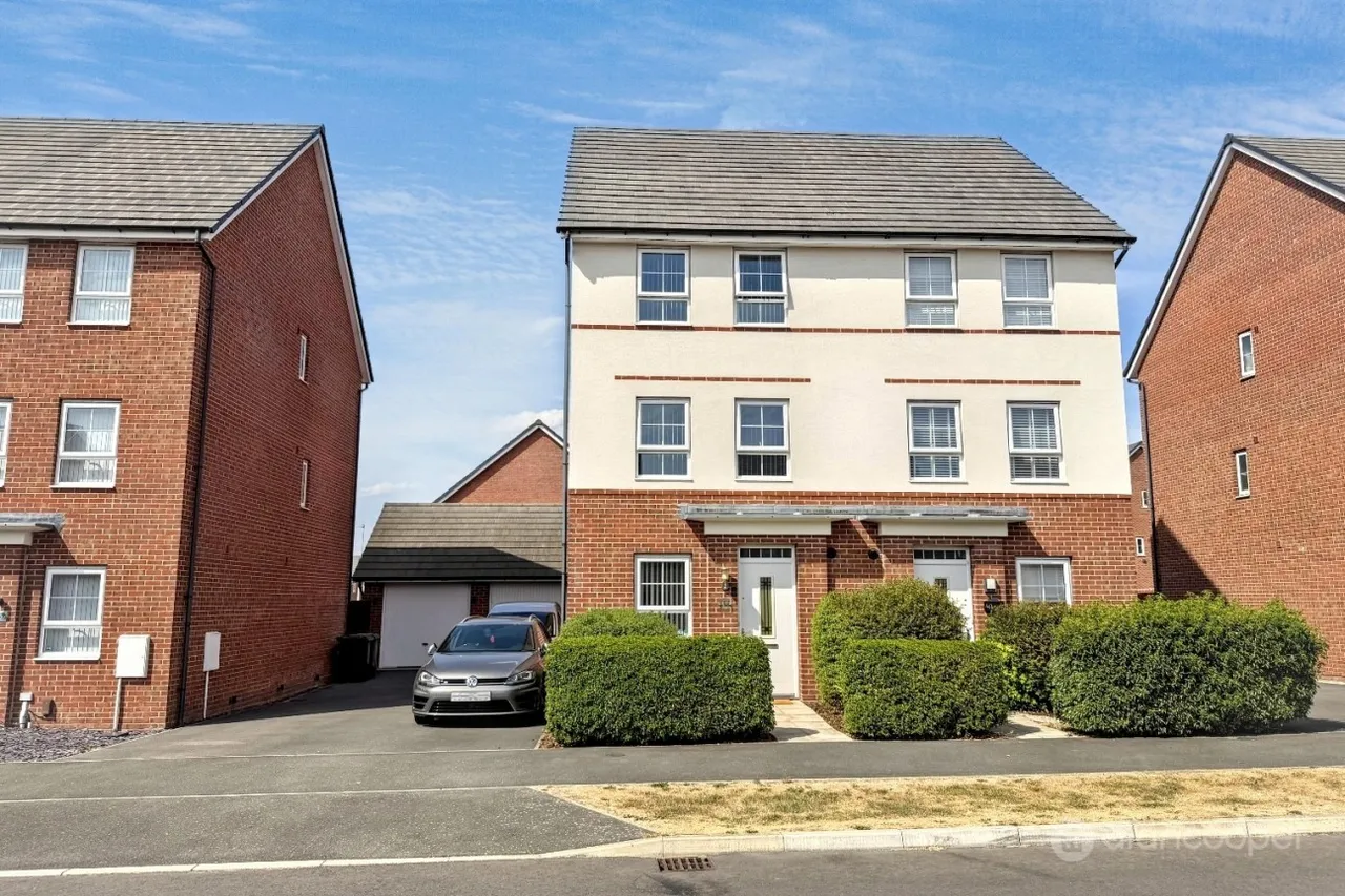 3 bed house for sale, Topiary Road, St James Gate, CV10