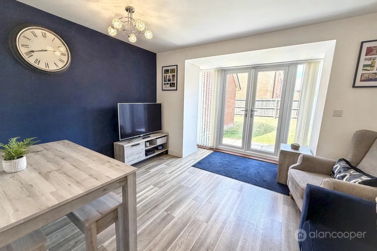 Topiary Road, St James Gate, CV10, photo 6