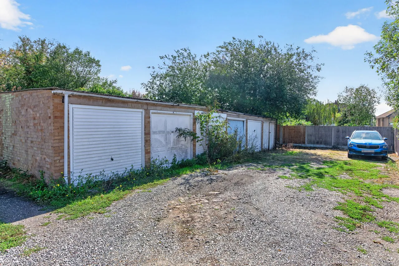Boundary Road, Upminster, RM14, photo 9