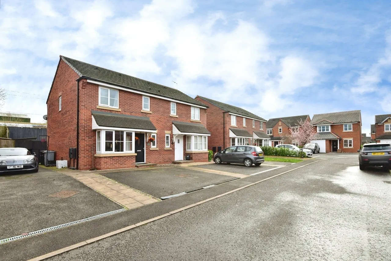 Kingfisher Crescent, Sandbach, Cheshire, CW11, photo 18