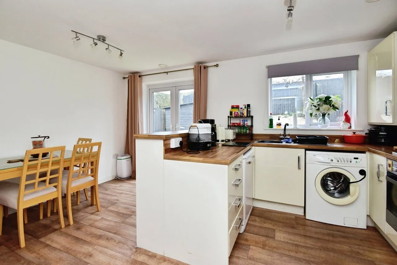 Kingfisher Crescent, Sandbach, Cheshire, CW11, photo 8