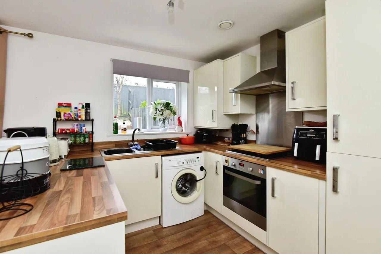 Kingfisher Crescent, Sandbach, Cheshire, CW11, photo 7