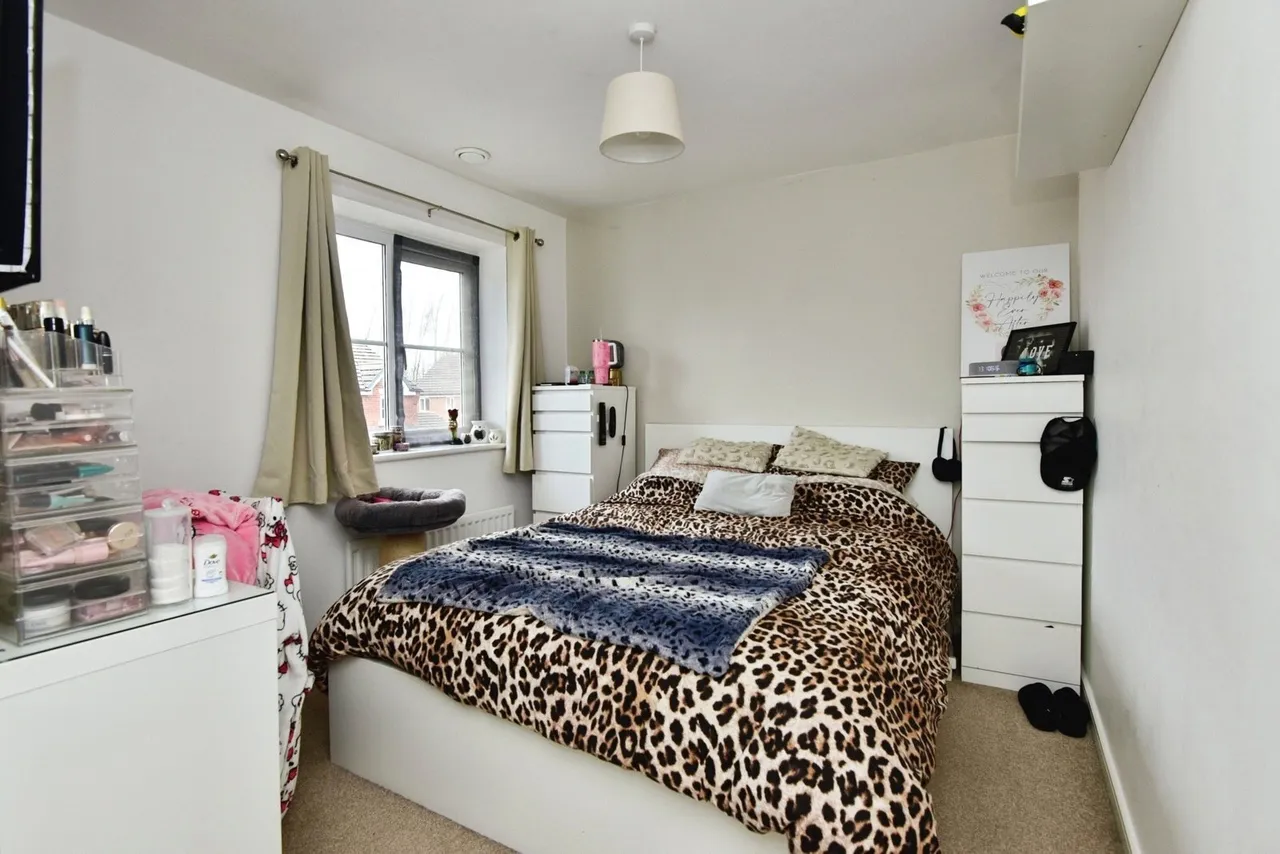 Kingfisher Crescent, Sandbach, Cheshire, CW11, photo 10
