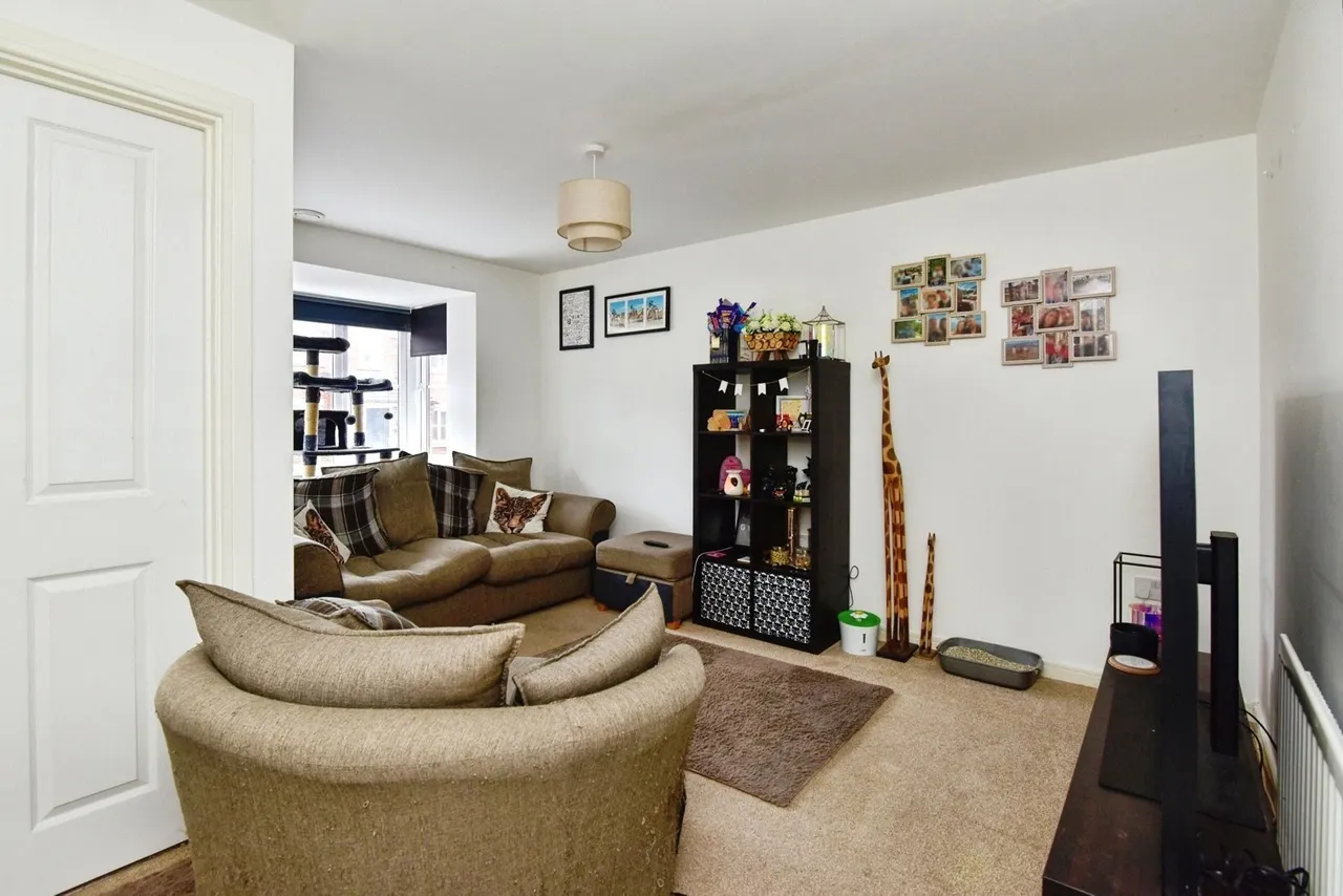 Kingfisher Crescent, Sandbach, Cheshire, CW11, photo 3