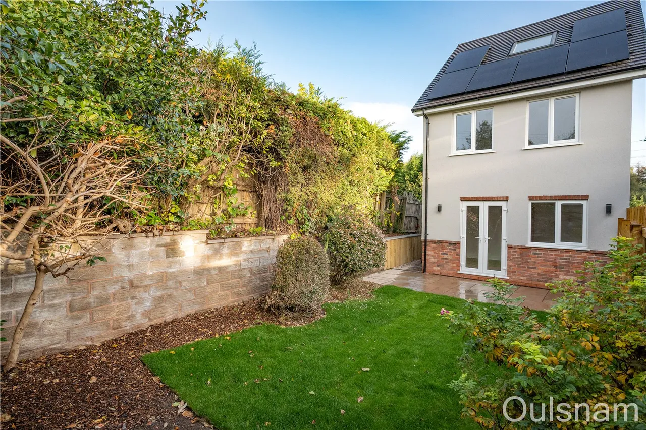 Dodford Road, Bournheath, Bromsgrove, Worcestershire, B61 9JP, photo 14