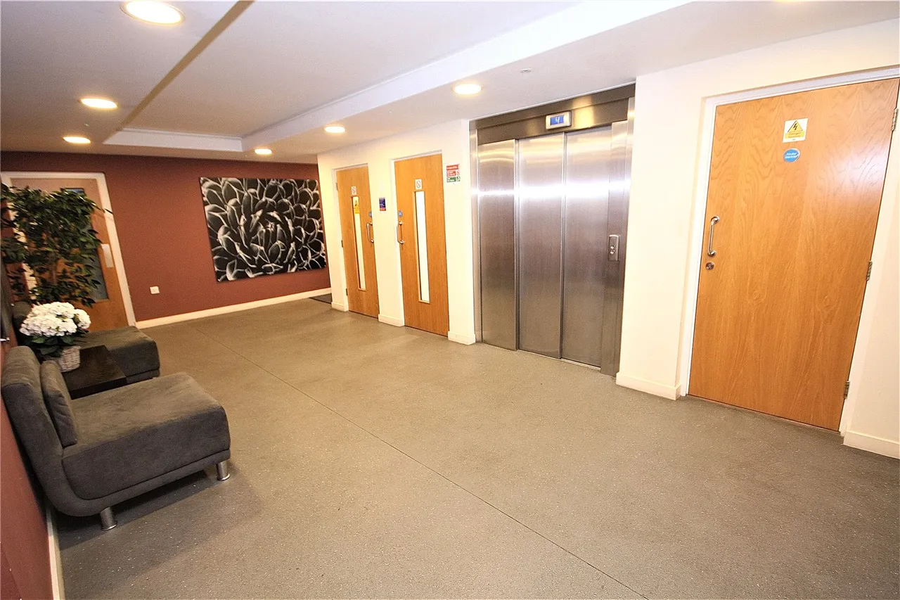 Constitution Hill, Woking, GU22, photo 9