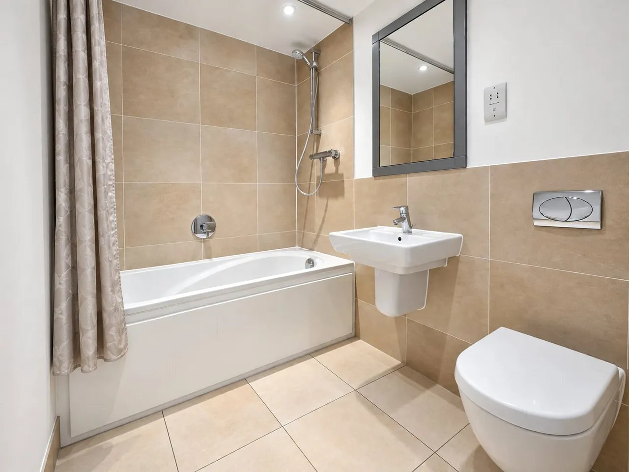 Constitution Hill, Woking, GU22, photo 8