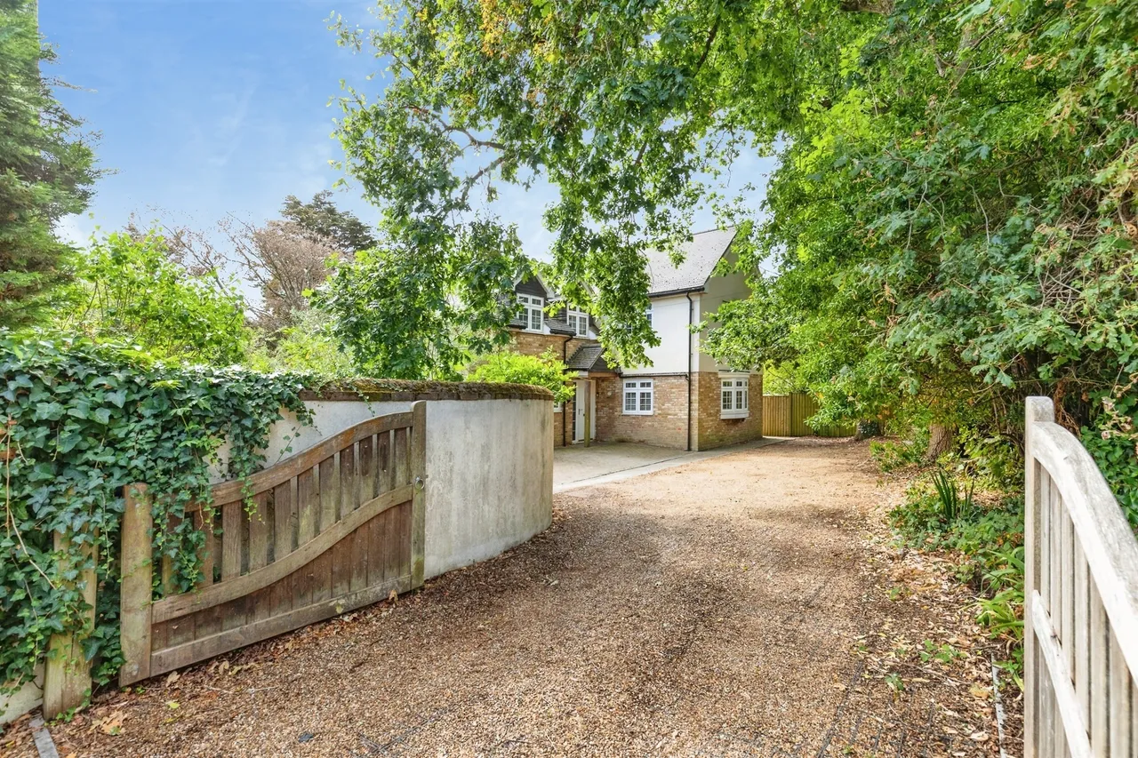4 bed house for sale — Harley Shute Road, St. Leonards-On-Sea