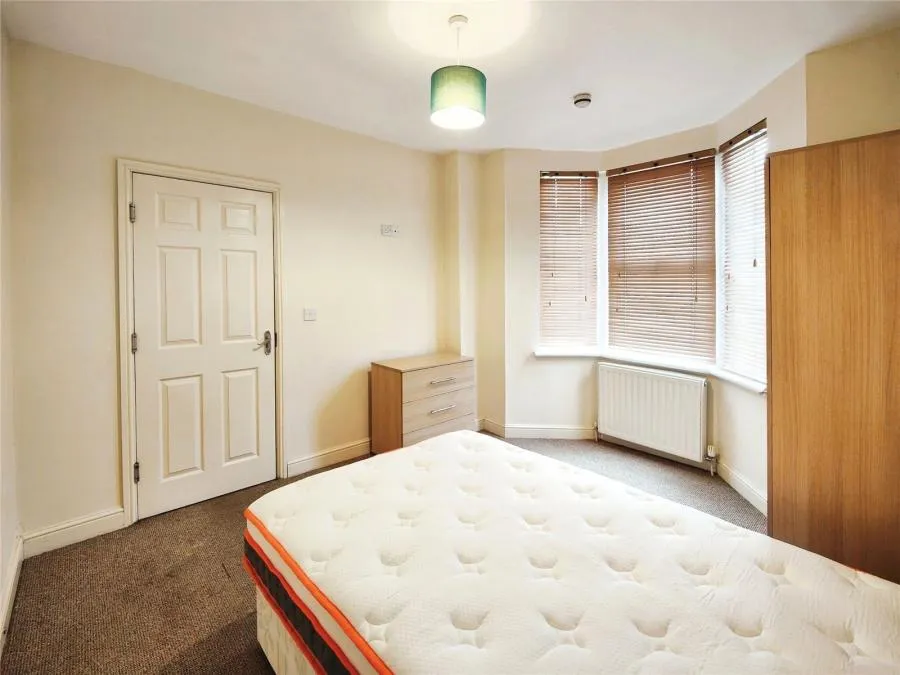 Rothersthorpe Road, Northampton, NN4, photo 5