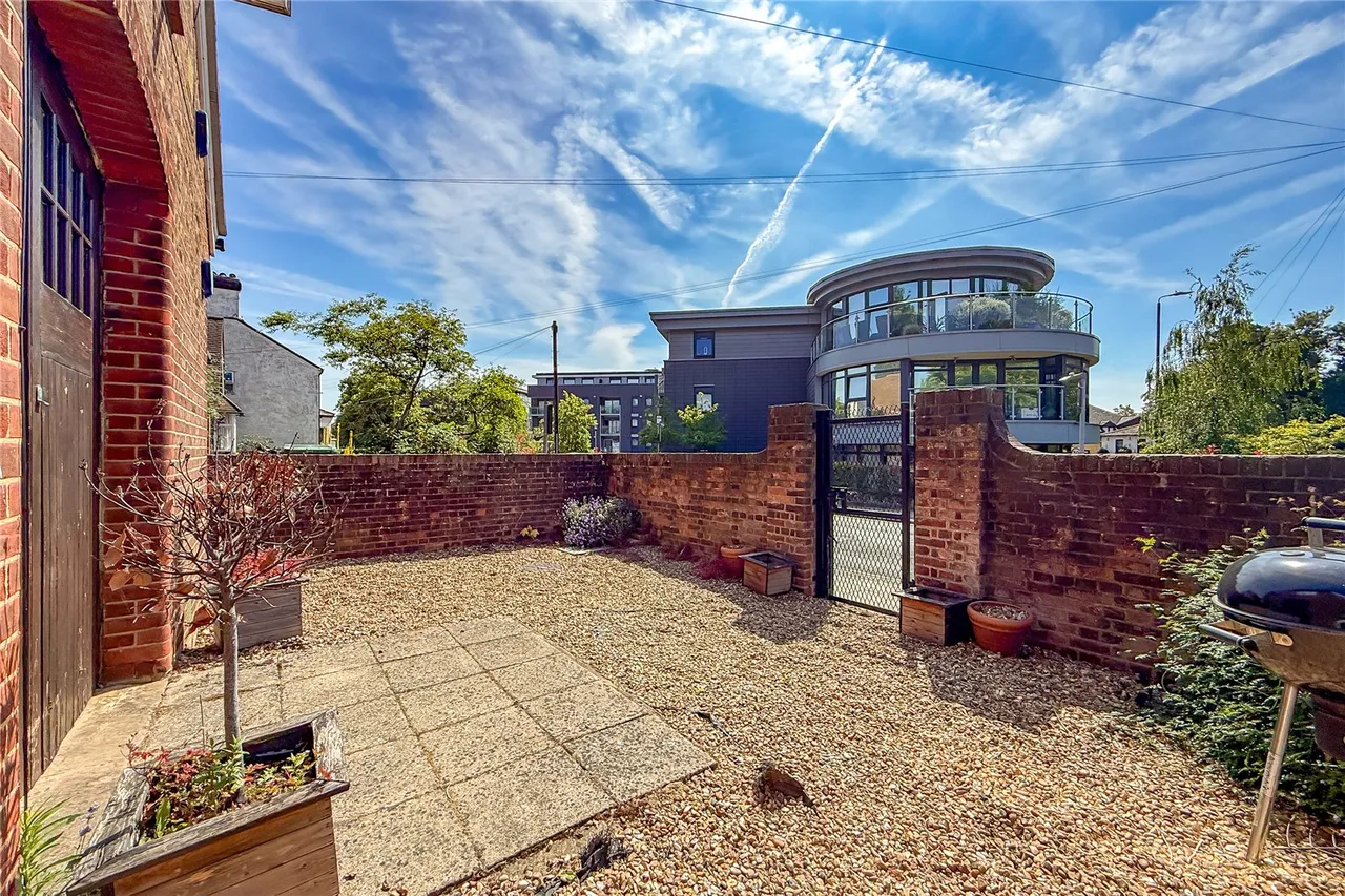St. Peters Road, St. Albans, Hertfordshire, AL1 3RU, photo 11