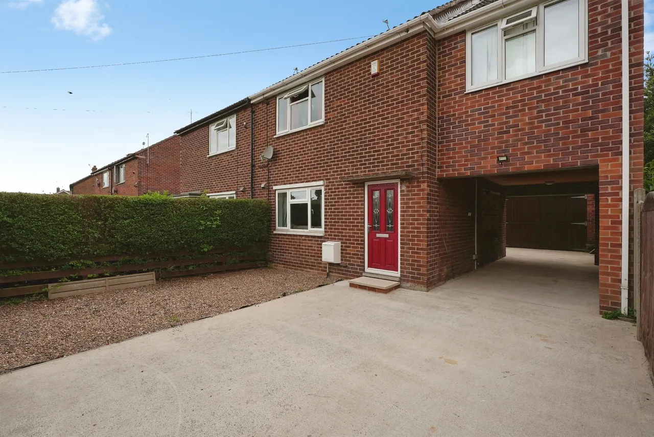 3 bed house for sale — Hoyland Road, Wakefield