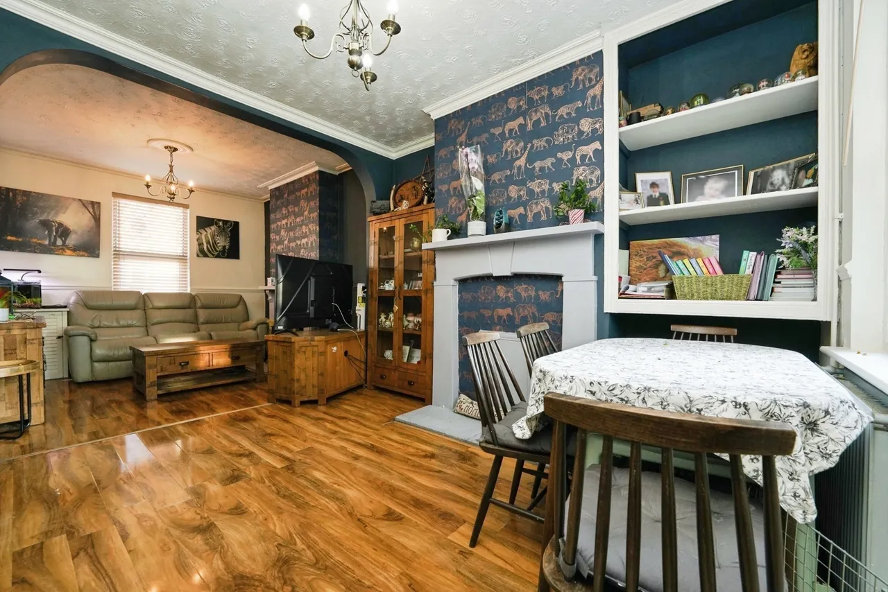 Painswick Road, Gloucester, Gloucestershire, GL4, photo 5