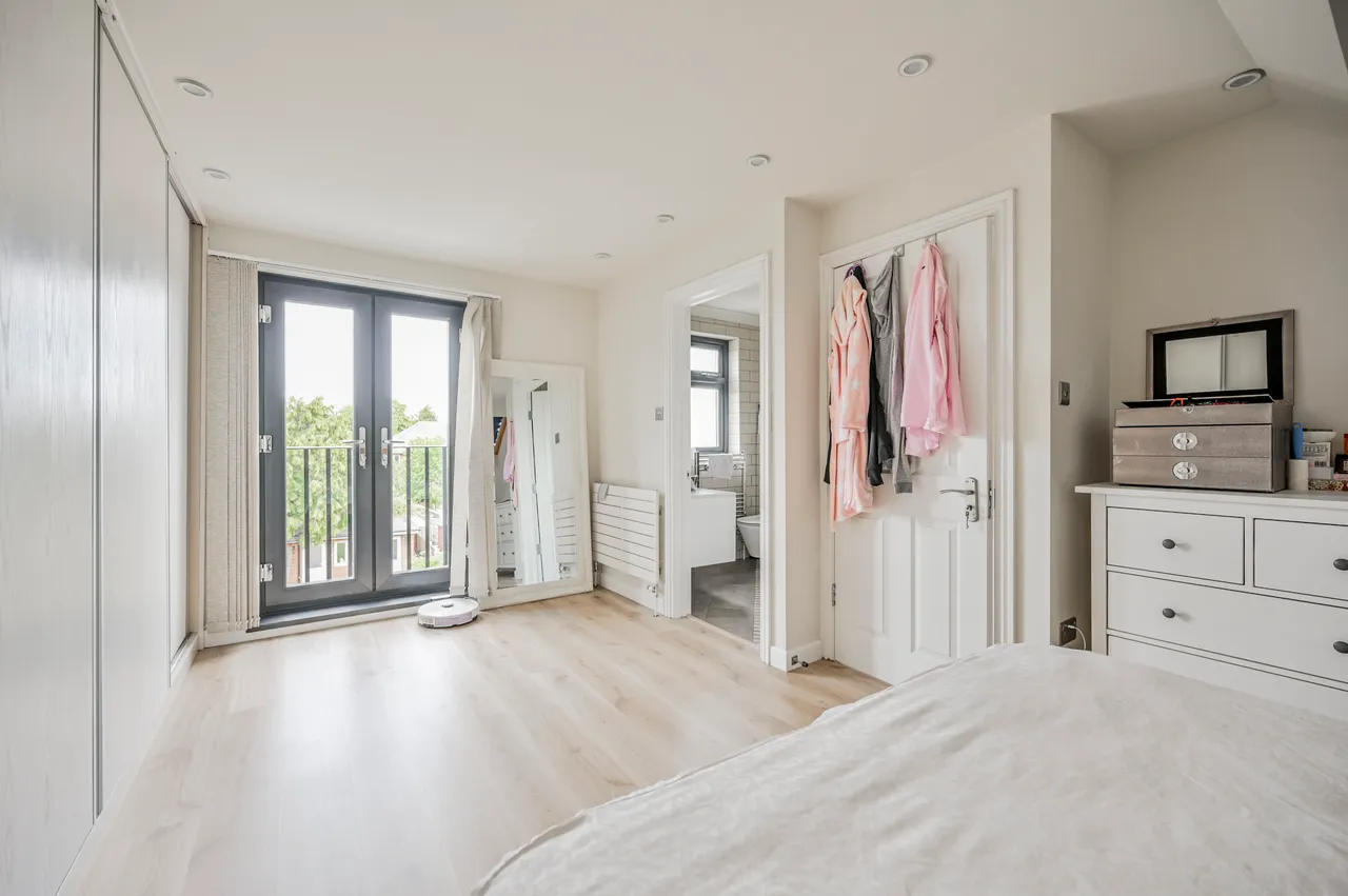174 Westward Road, London, photo 12