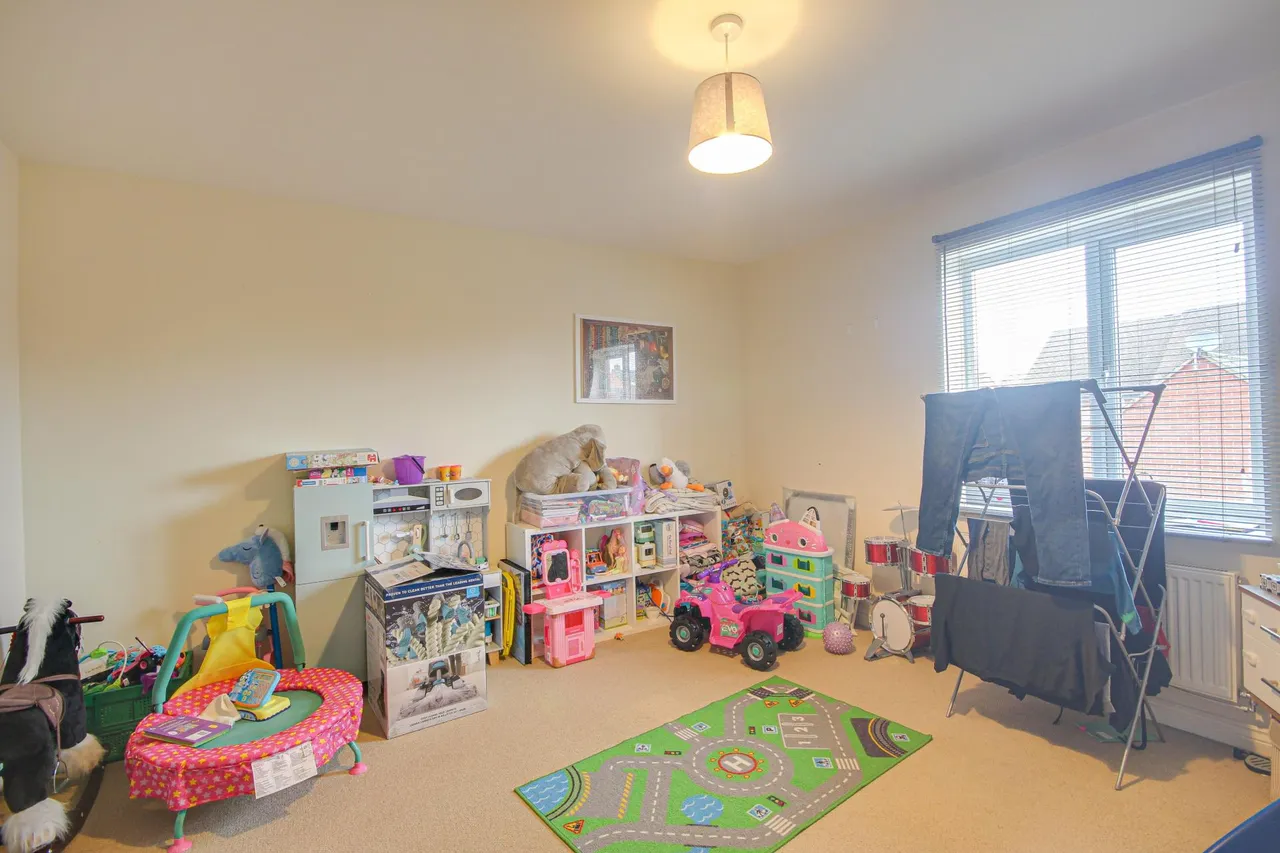 Thatcham Avenue, Kingsway, Gloucester, GL2, photo 7
