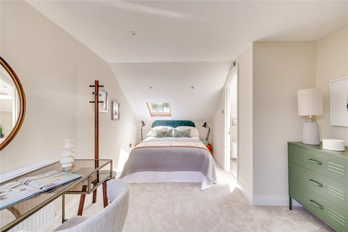 Standen Road, London, SW18, photo 8