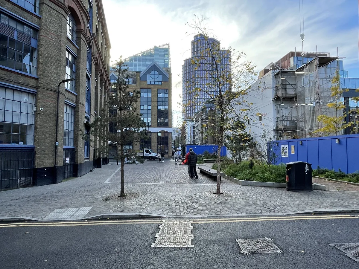 London, EC2A, photo 7