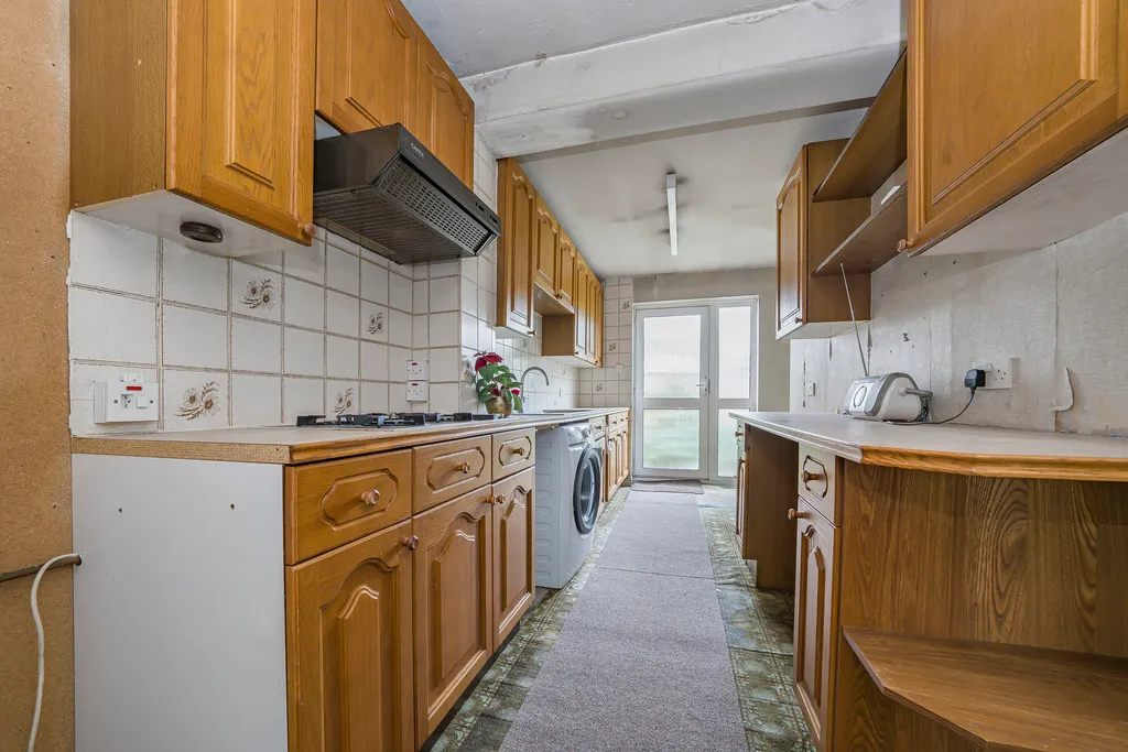 Long Lane, Hillingdon, UB10, photo 3