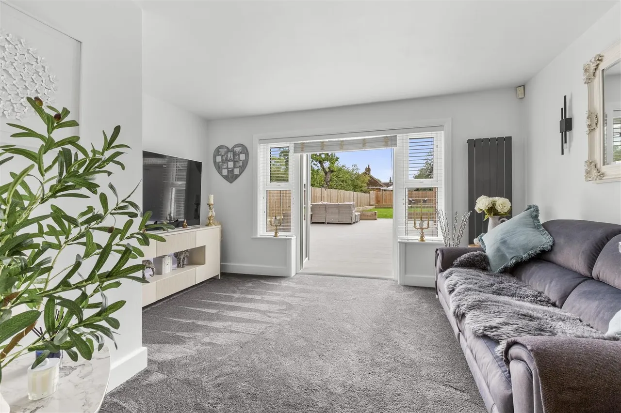 Beech Tree Road, Holmer Green, HP15, photo 8