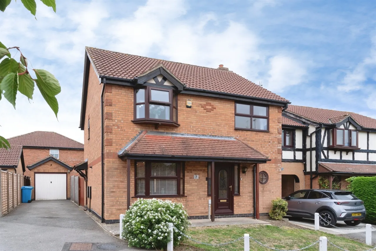 4 bed house for sale, Sackville Close, Beverley, HU17