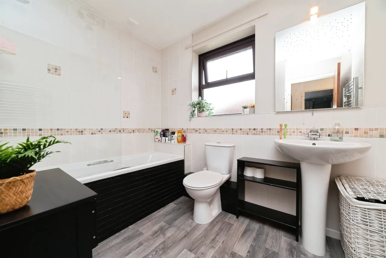Sackville Close, Beverley, HU17, photo 13