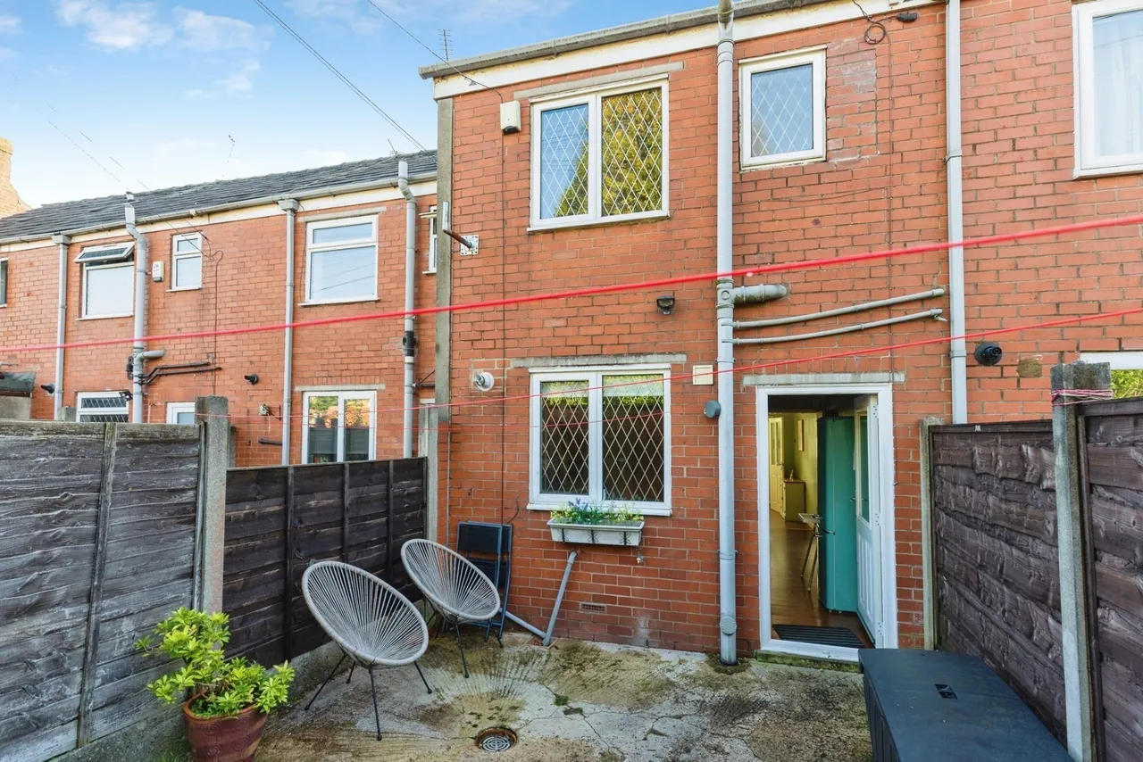 Fairy Street, Bury, BL8, photo 14