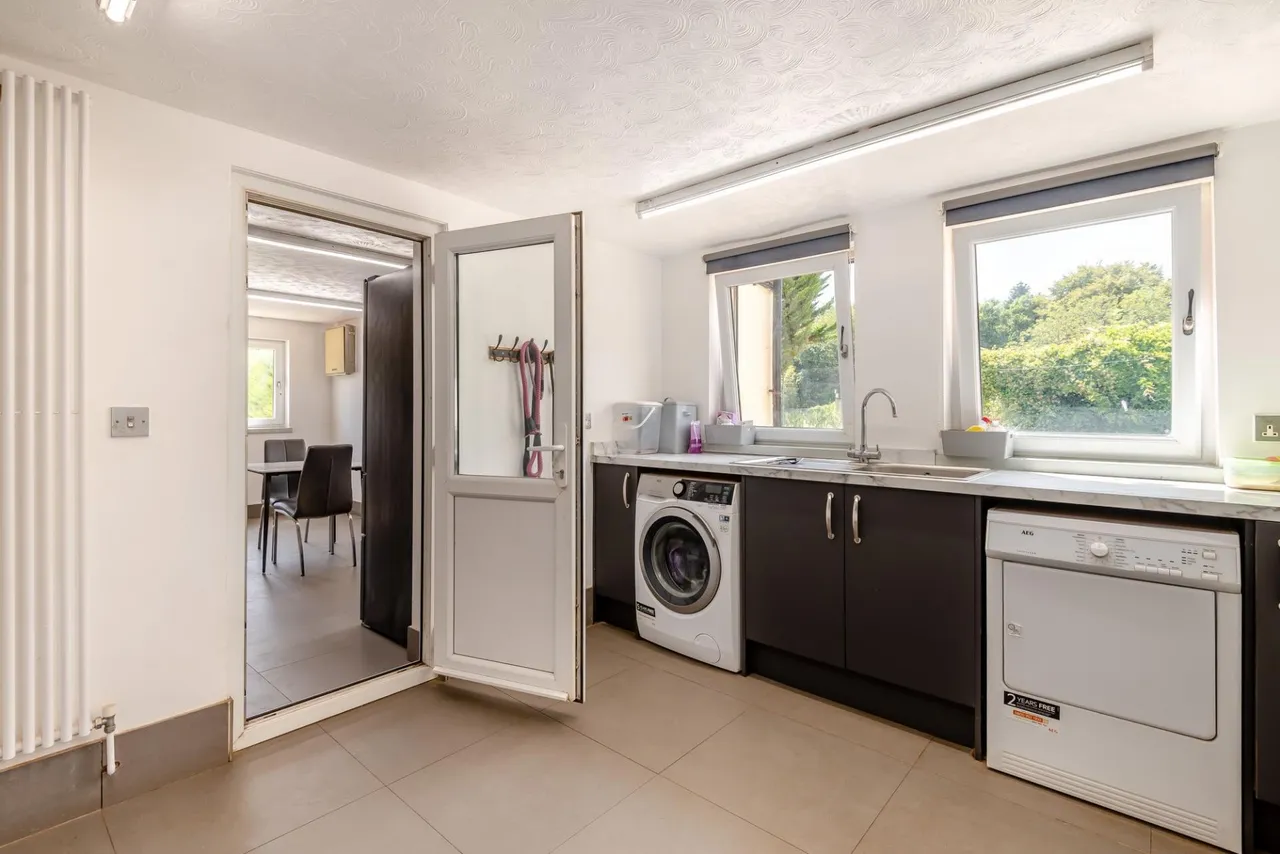 Minnetts Lane, Rogiet, NP26, photo 8