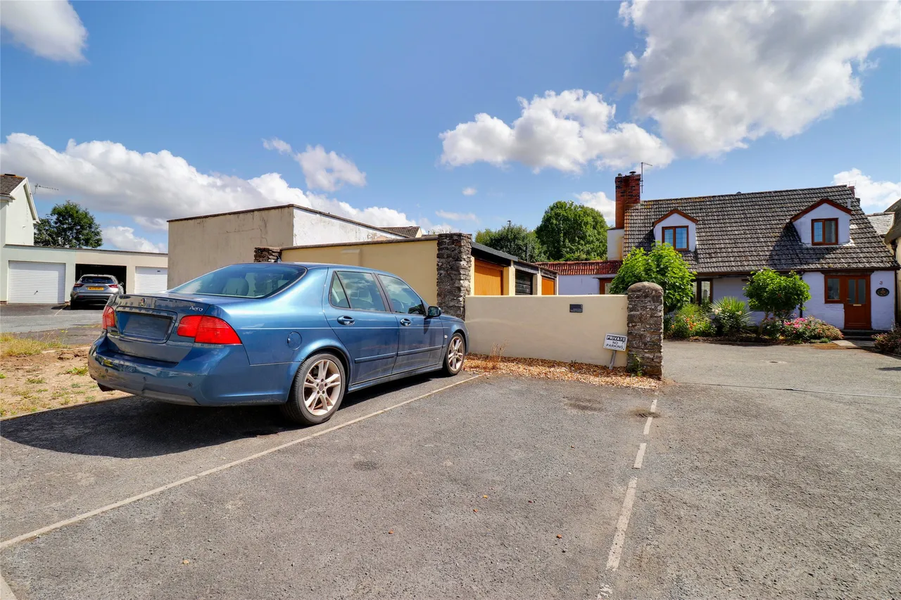 Manor Close, Wrafton, EX33, photo 14