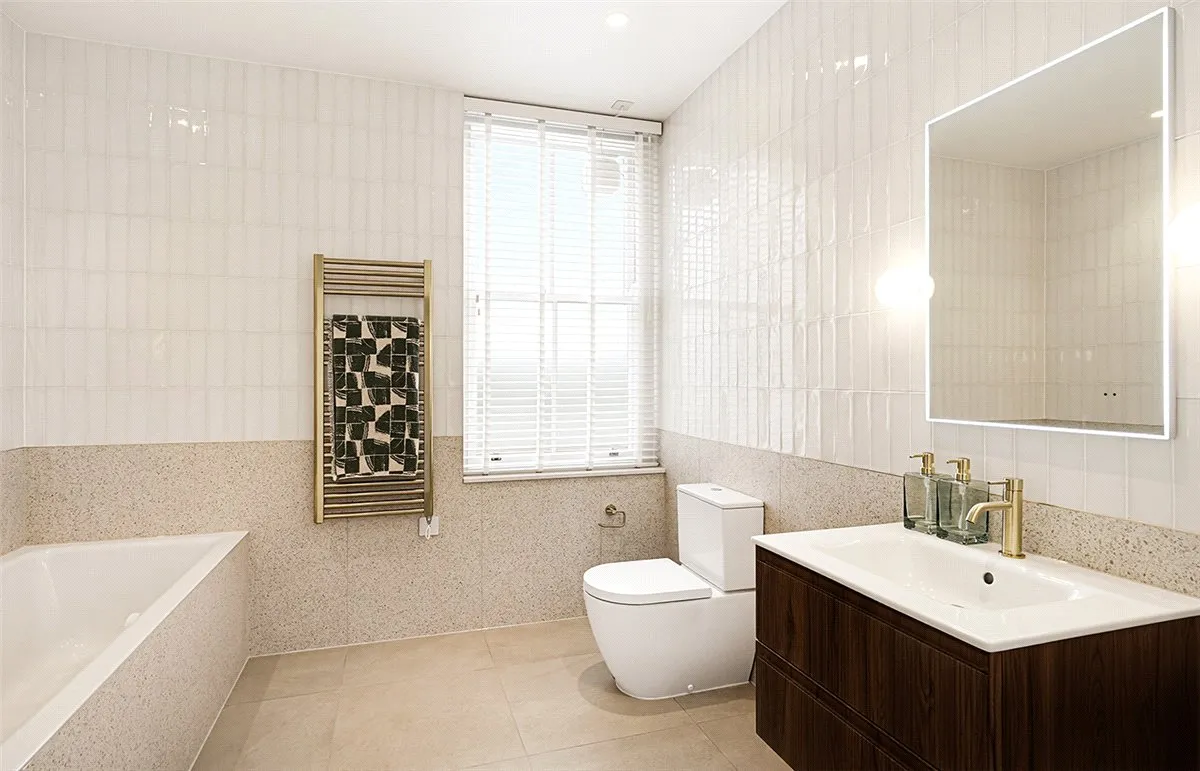 Gloucester Road, SW7, photo 10