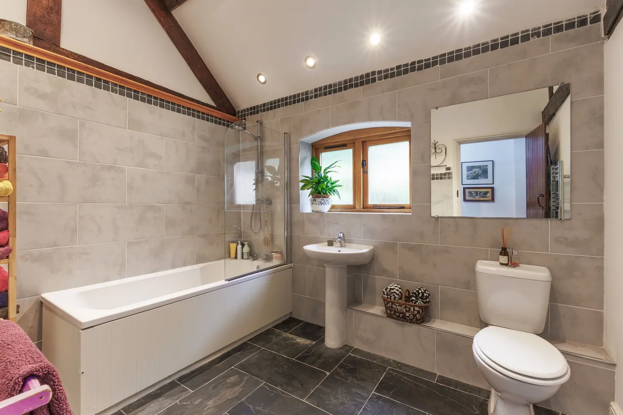 Mill Lane, Aldington, WR11, photo 16