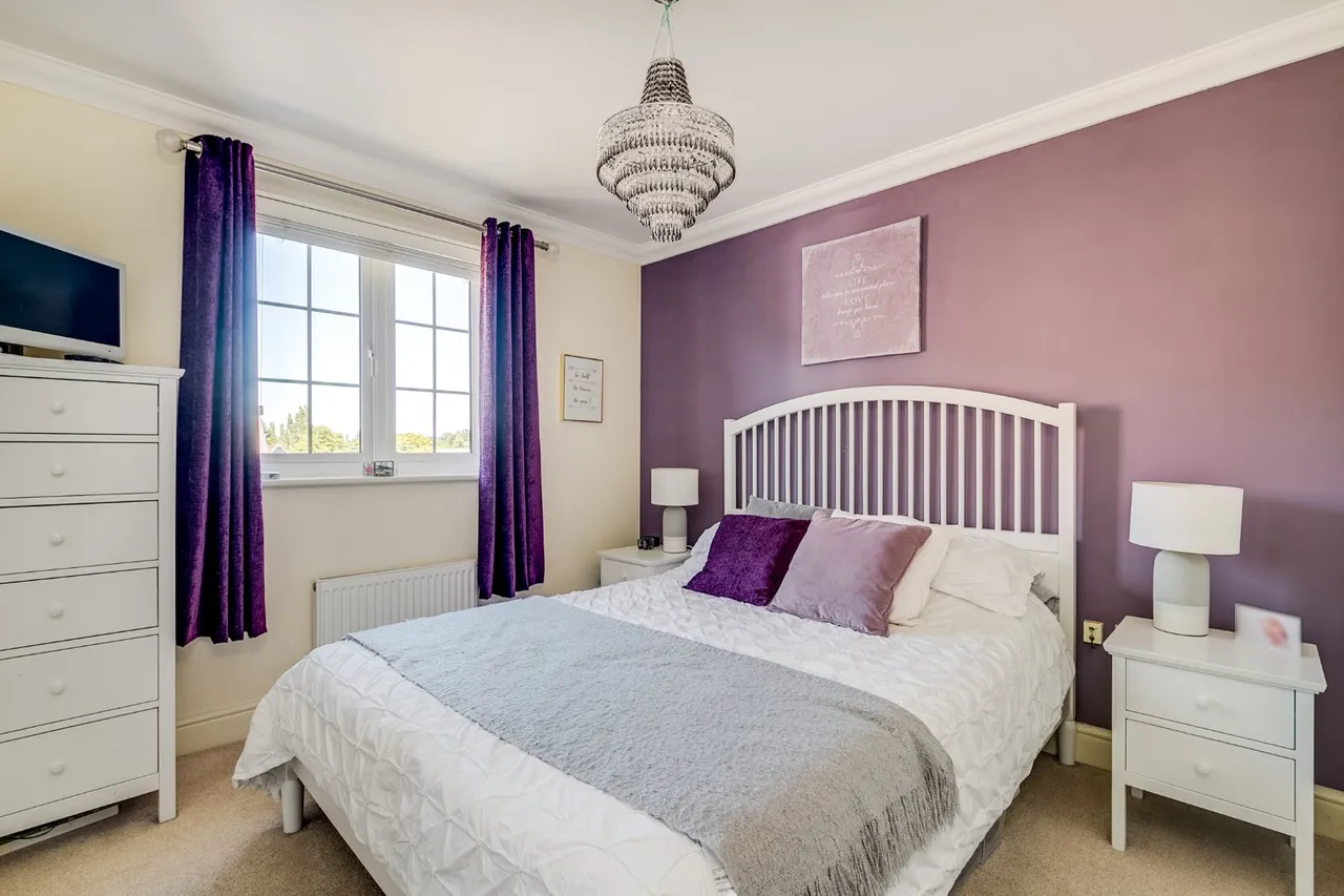 Pembridge Gardens, Bragbury End, SG2, photo 9
