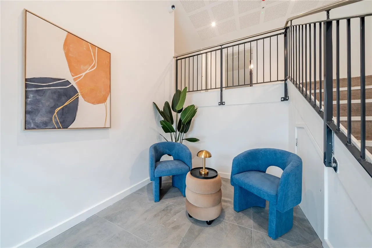West Street, DA8, photo 9