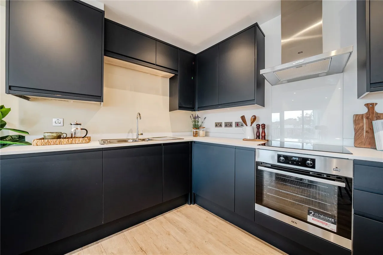 West Street, DA8, photo 5