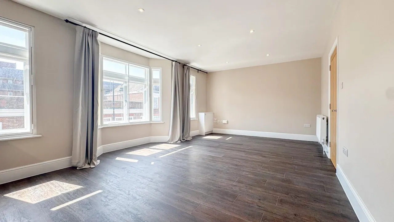 Church Street, Enfield, EN2, photo 2