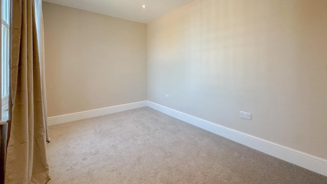 Church Street, Enfield, EN2, photo 5