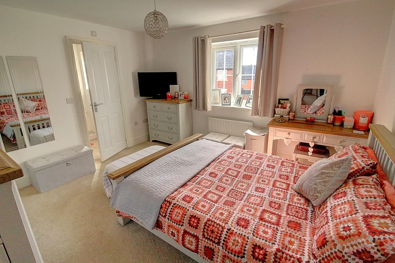 Cardinal Drive, Burbage, LE10, photo 11