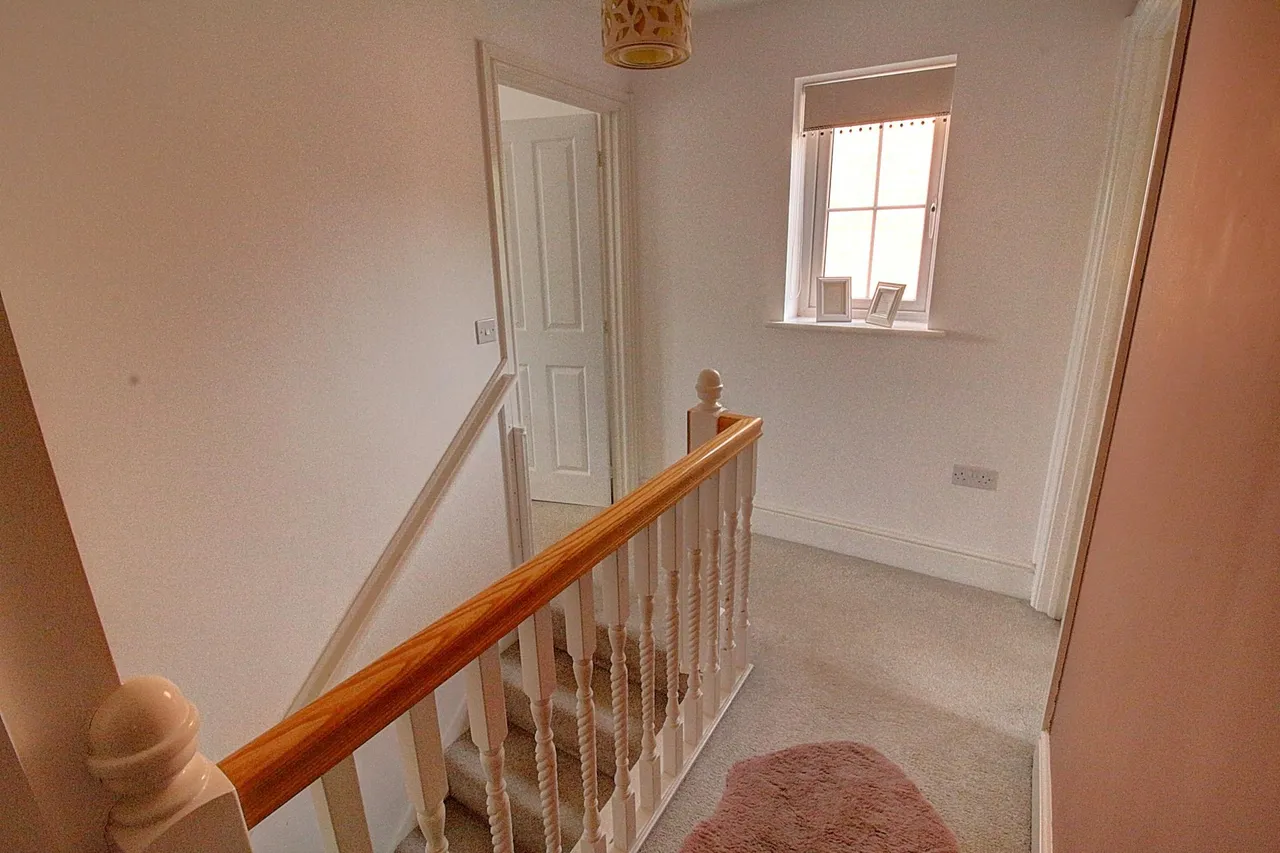 Cardinal Drive, Burbage, LE10, photo 10