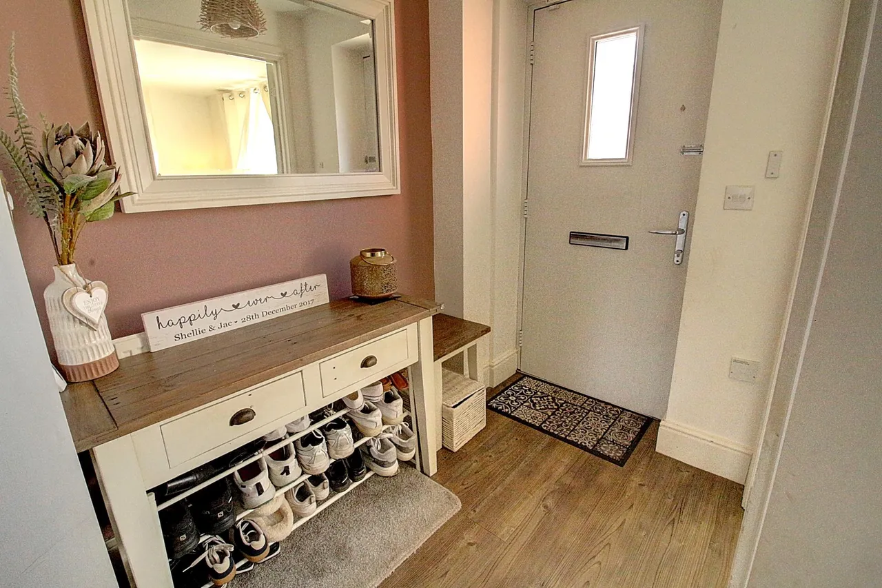 Cardinal Drive, Burbage, LE10, photo 5