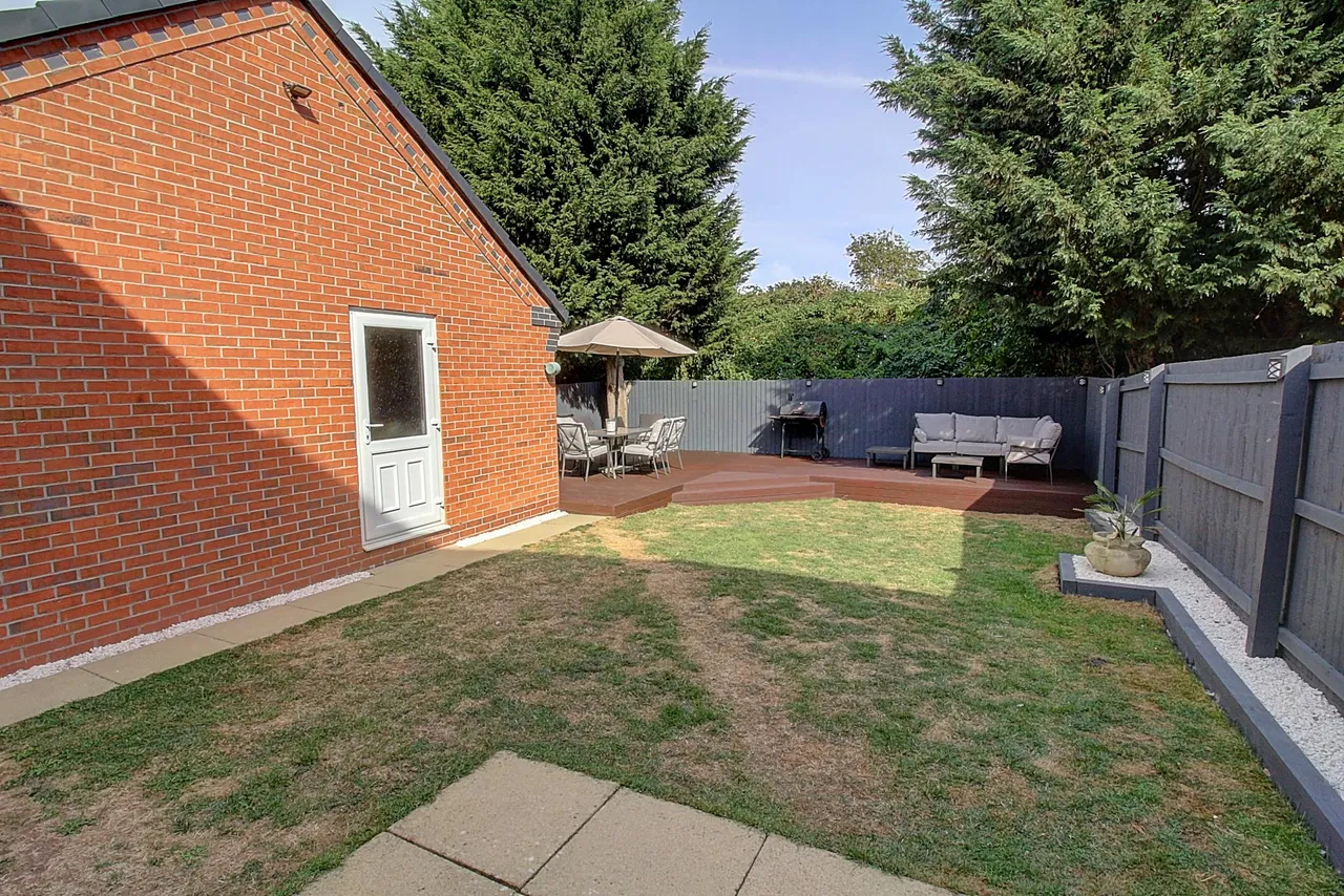 Cardinal Drive, Burbage, LE10, photo 17