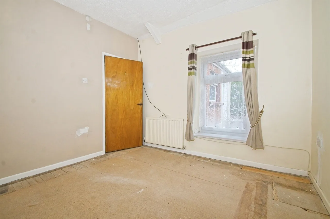 Caerau Road, Maesteg, CF34, photo 9