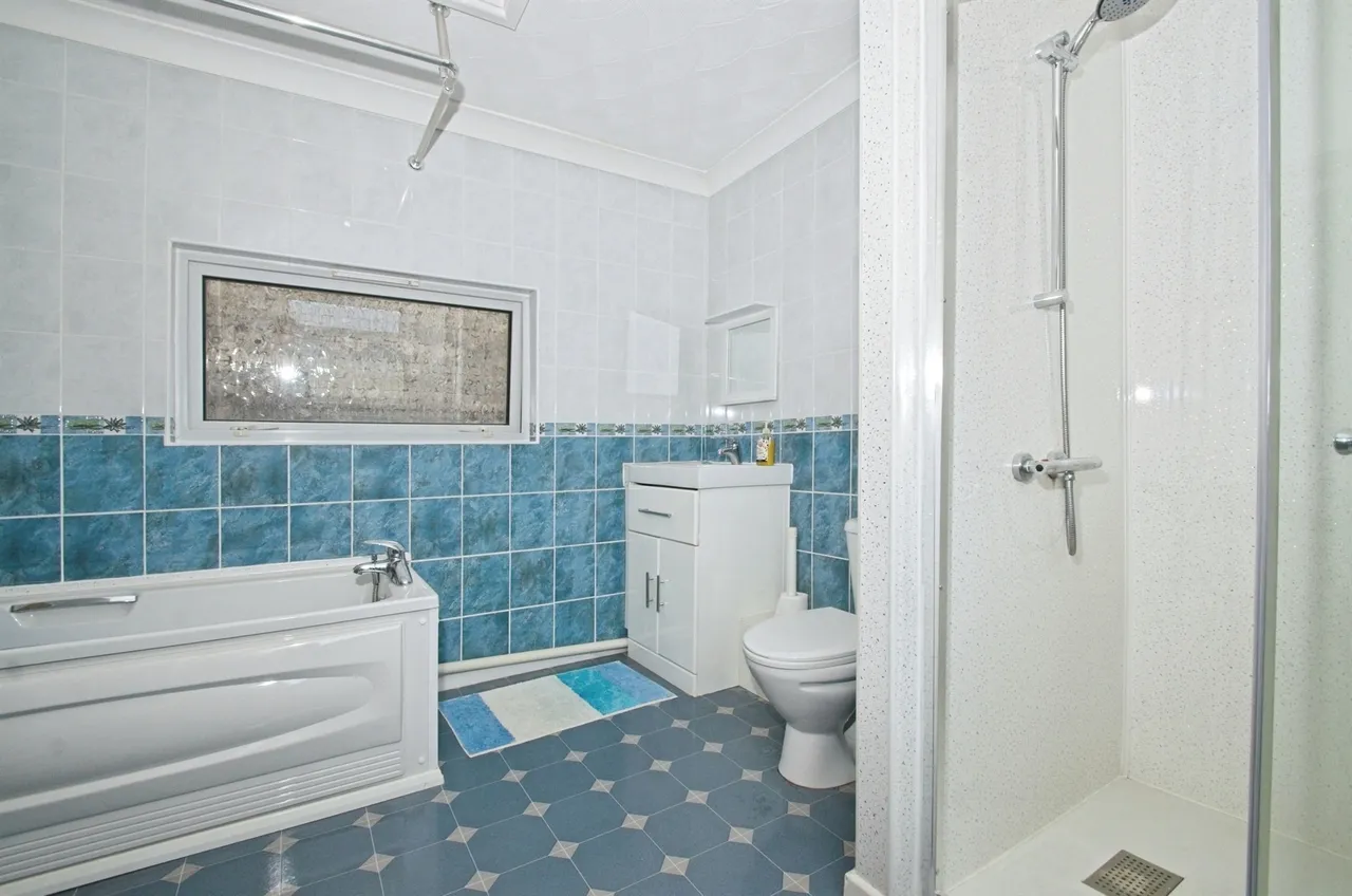 Caerau Road, Maesteg, CF34, photo 10