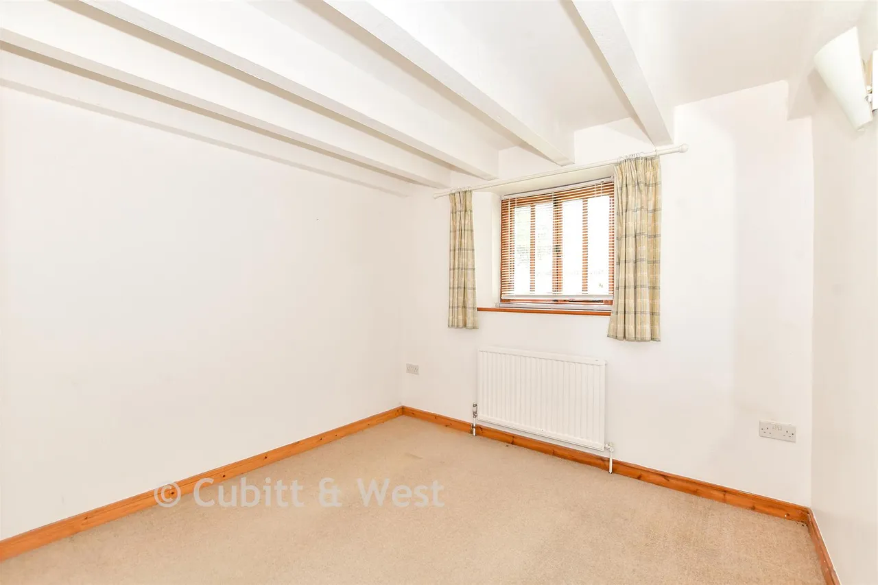 Saxon Meadow, Tangmere, PO20, photo 7